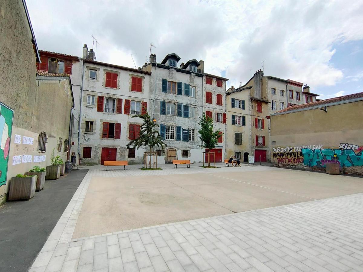 Appartamento Jeu De Paume Bayonne Esterno foto